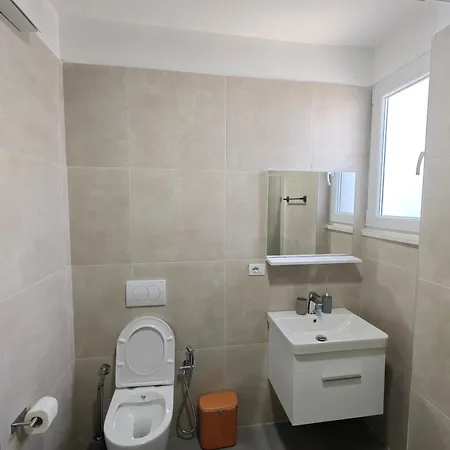 Ds Apartment Golem (Tirana)
