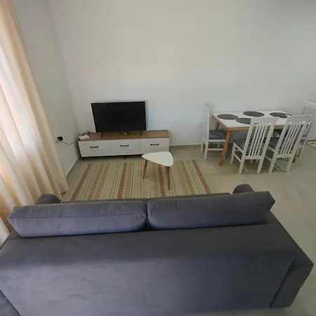 Ds Apartment Golem (Tirana)